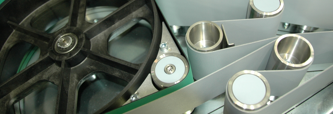 Com uma velocidade de processamento de cerca de 4 metros por segundo, toda a correspondência padrão será automaticamente separada, gerando um rendimento de mais de 60 000 itens por hora. Para cada secção do processo de separação, a Ammeraal Beltech oferece a solução ideal.