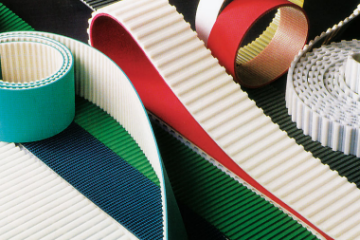 A gama de Correias dentadas da Ammeraal Beltech é a solução ideal se o seu produto ou processo de produção exigir uma sincronização precisa do tempo e distância.  Produzidas numa nova fábrica de ponta, as nossas Correias sincronizadas oferecem passos, formas dos dentes, dimensões, fios e materiais de cobertura distintos.