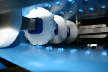 Com mais de 65 anos de experiência na indústria alimentar, a Ammeraal Beltech sabe que os fabricantes de equipamento original e os utilizadores finais procuram constantemente formas de aumentar a segurança alimentar e a produtividade. Foi por isso que desenvolvemos a nossa gama Soliflex.