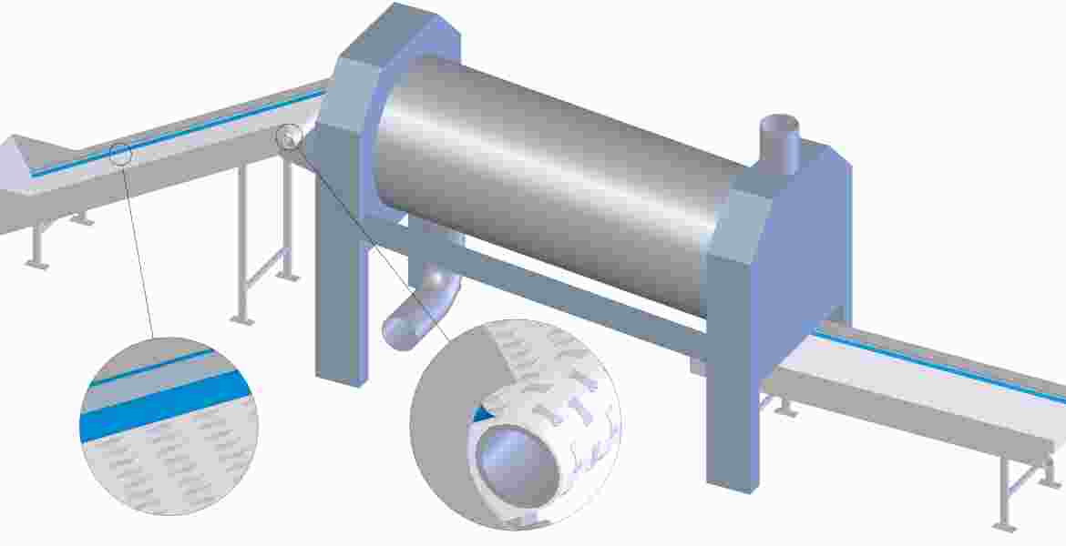 In this step, the slices are taken on incline conveyors to the first DCC (Drum Condition Cylinder). Here the brittle leaves are treated with heat and steam to make them flexible again. Additional fluids (to add flavors) may also be present. 