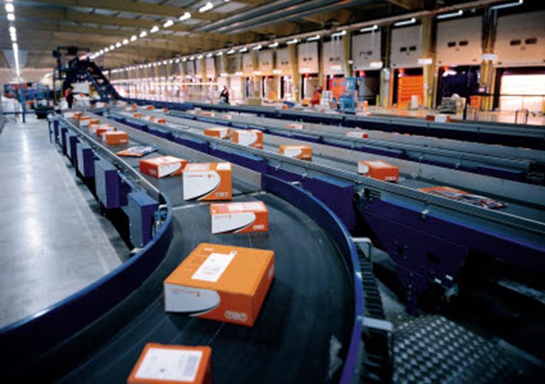 Bandas de manipulación de paquetes